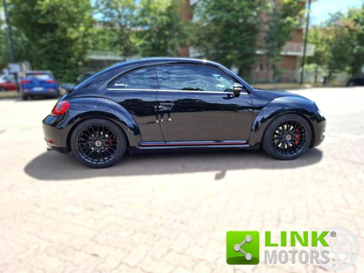 Volkswagen New Beetle 1.6 (11)