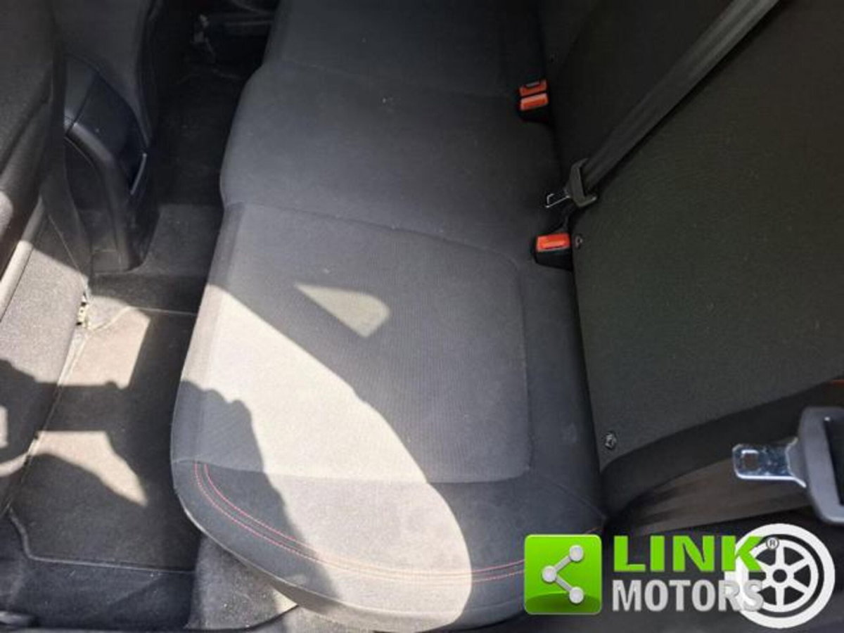 Ford Fiesta 1.0 Ecoboost Hybrid 125 CV 5 porte ST-Line X (14)