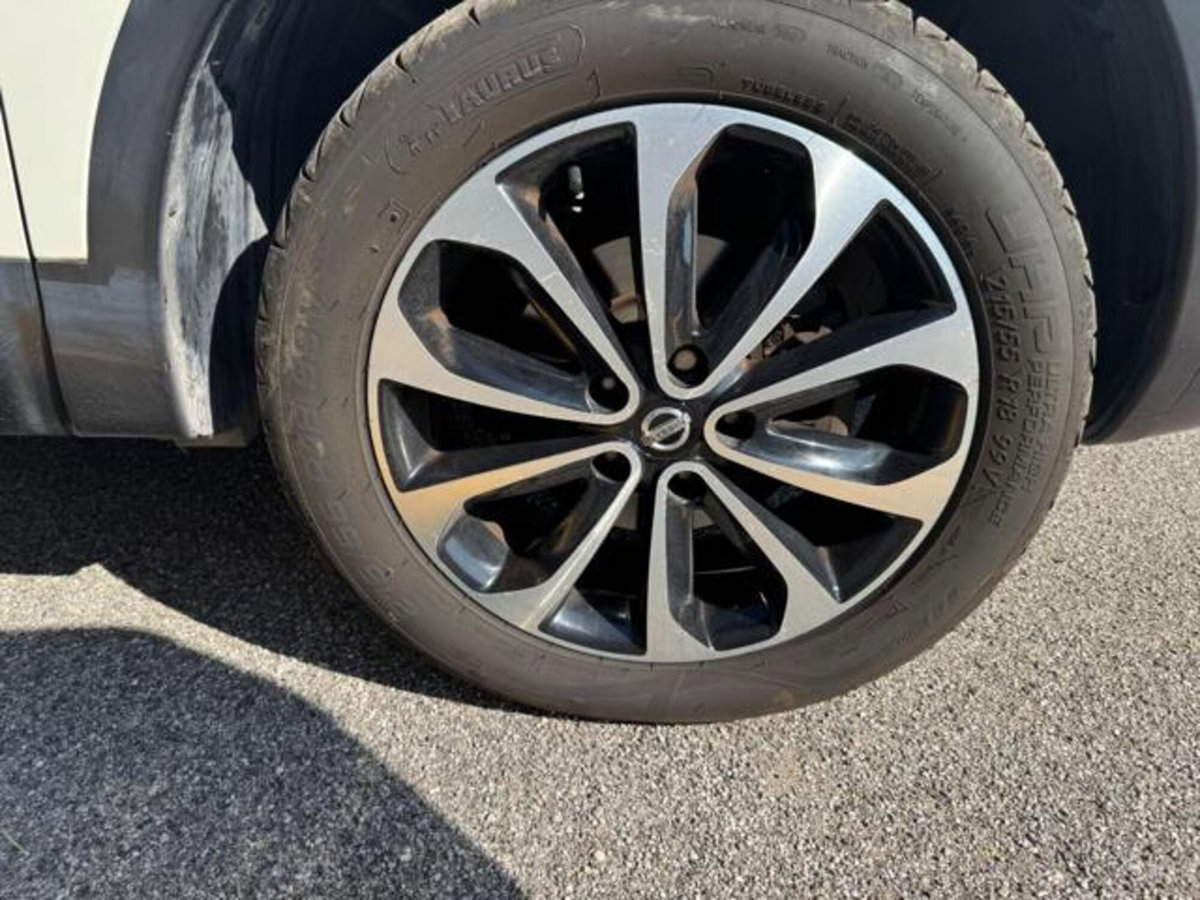 Nissan Qashqai 1.5 dCi DPF n-tec (17)