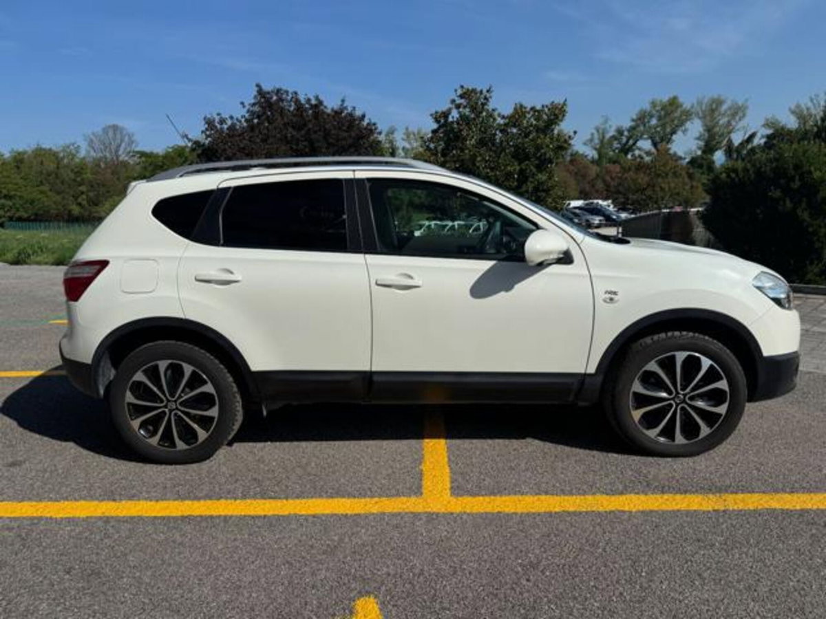 Nissan Qashqai 1.5 dCi DPF n-tec (7)