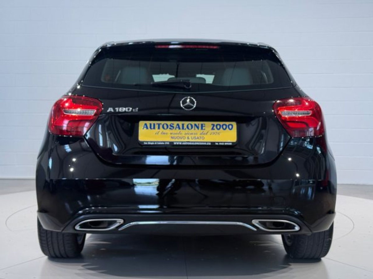 Mercedes-Benz Classe A 180 d Sport (4)