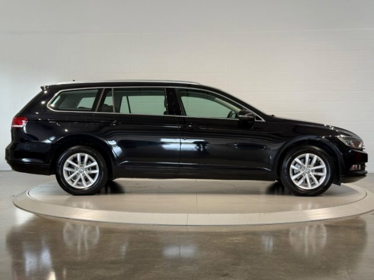 Volkswagen Passat Variant 1.6 TDI Comfortline BlueMotion Technology (6)