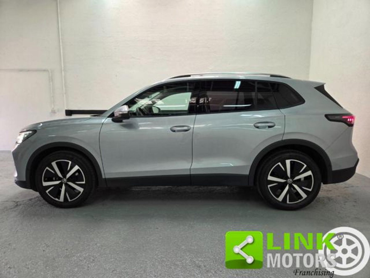 Volkswagen Tiguan 1.5 etsi Edition 130cv dsg (15)