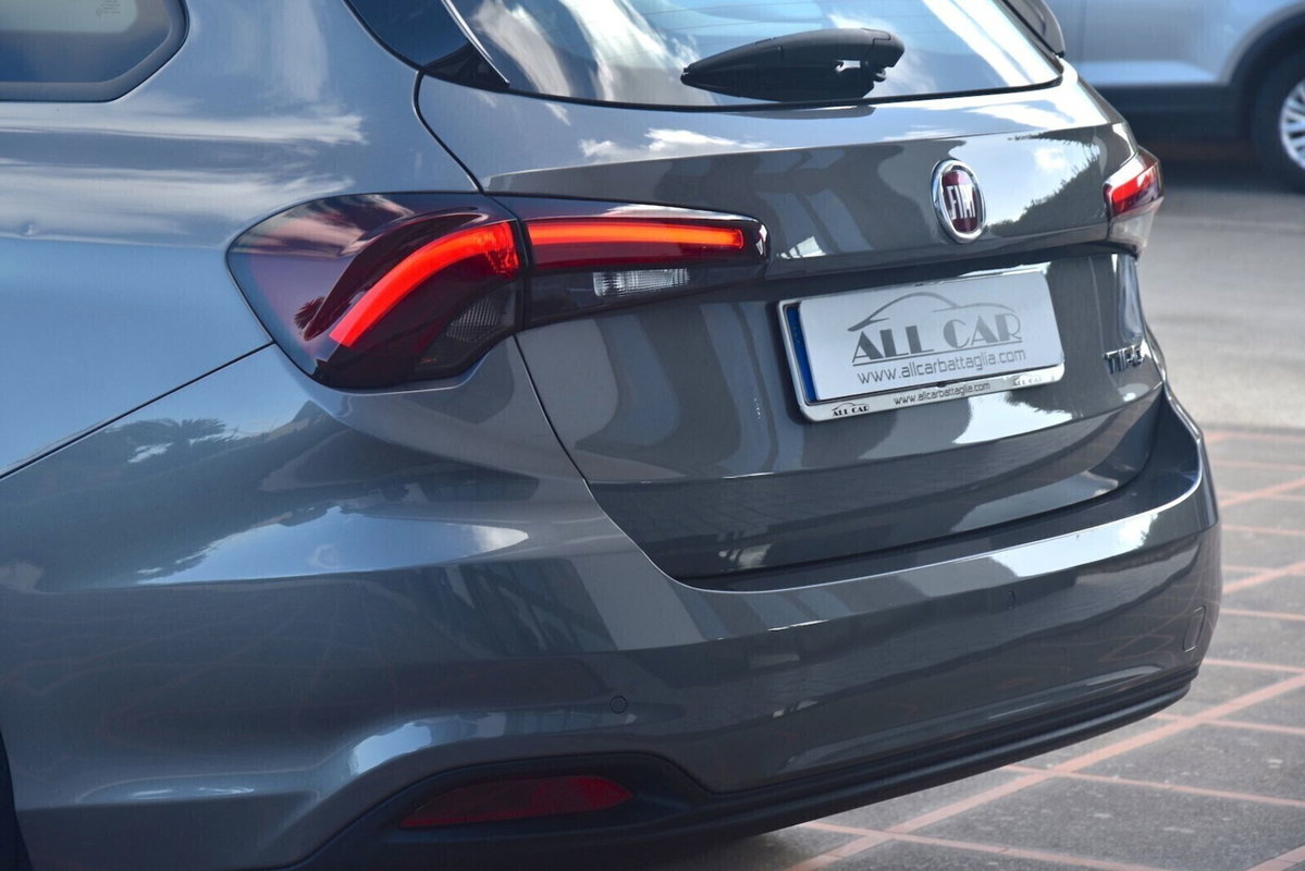 Fiat Tipo Station Wagon Tipo SW 1.6 mjt (Red) s&s 130cv (20)