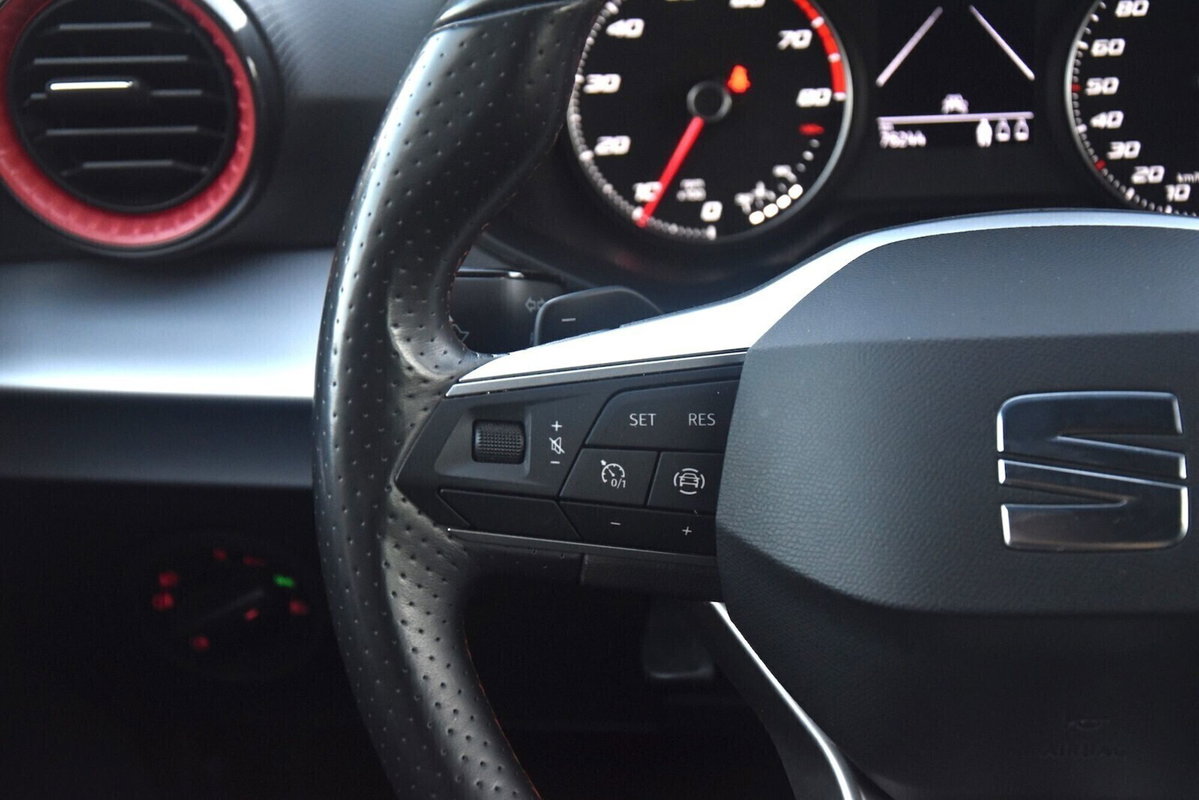 SEAT Arona 1.0 EcoTSI 110 CV DSG FR (17)