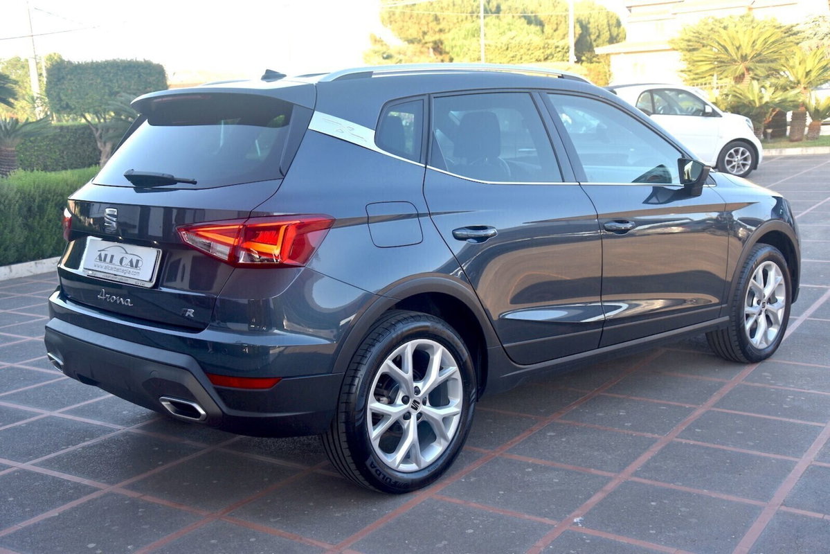 SEAT Arona 1.0 EcoTSI 110 CV DSG FR (7)