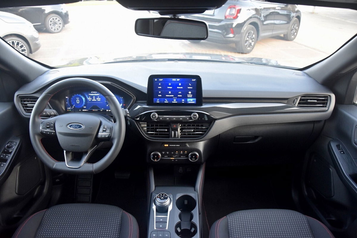 Ford Kuga 2.5 Plug In Hybrid 225 CV CVT 2WD ST-Line (10)