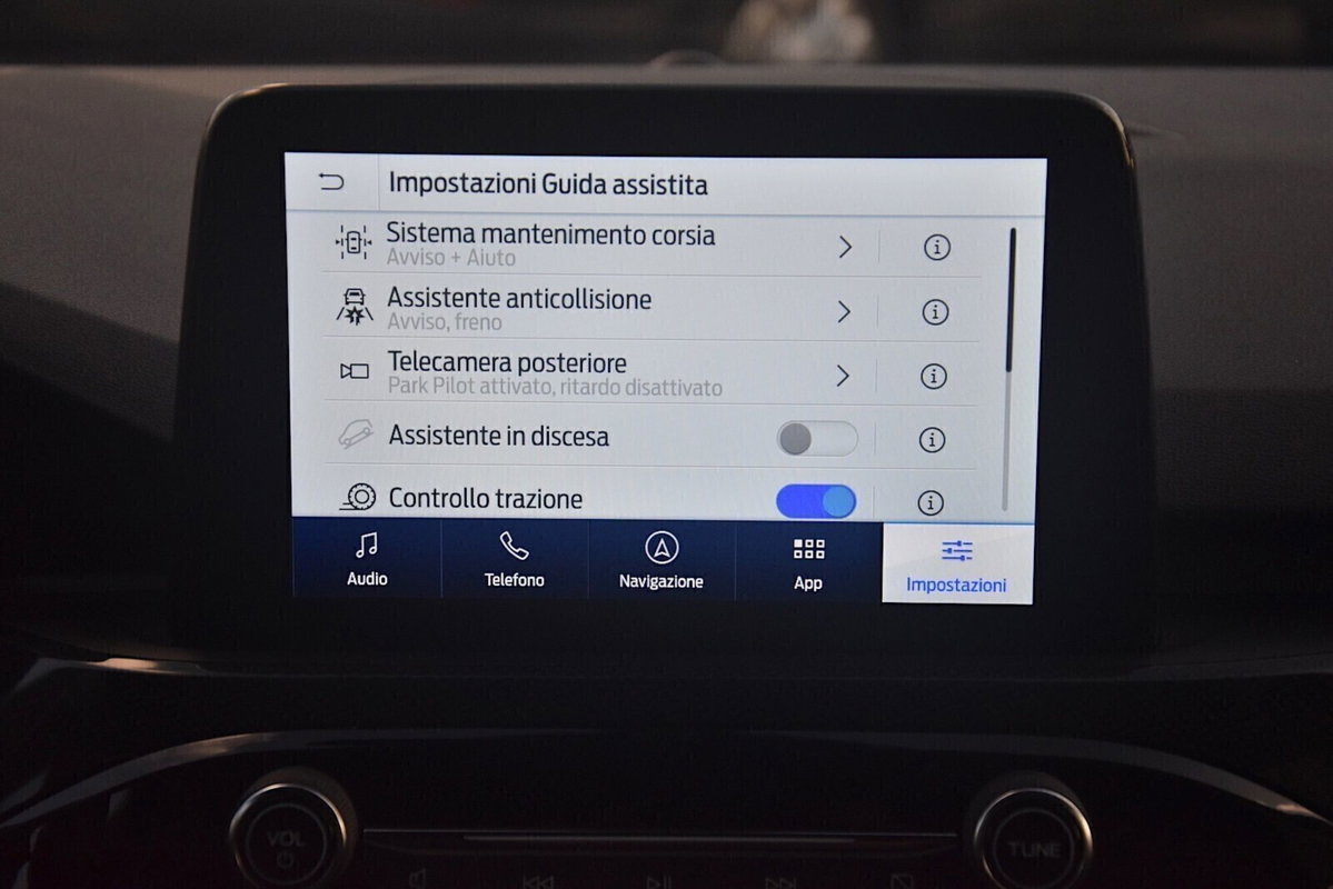 Ford Kuga 2.5 Plug In Hybrid 225 CV CVT 2WD ST-Line (15)