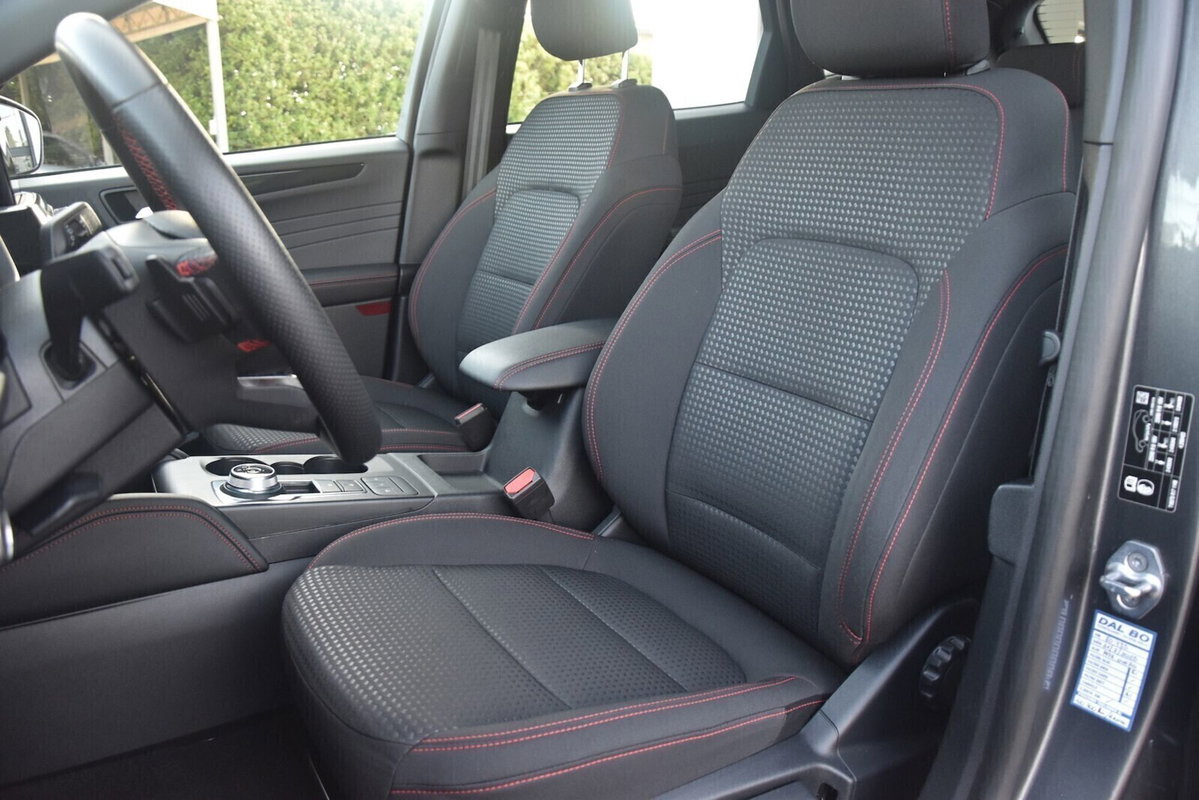 Ford Kuga 2.5 Plug In Hybrid 225 CV CVT 2WD ST-Line (8)