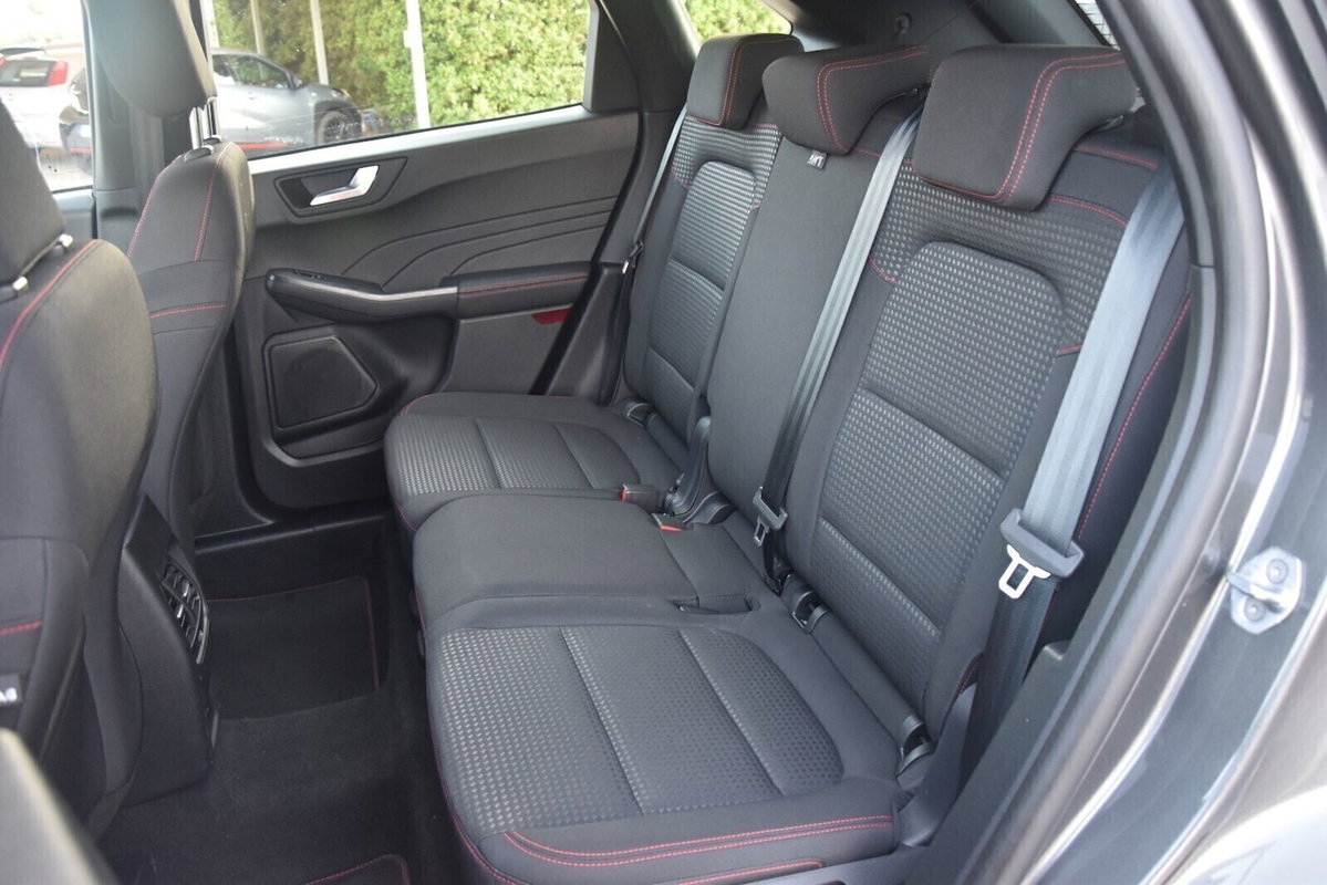 Ford Kuga 2.5 Plug In Hybrid 225 CV CVT 2WD ST-Line (9)