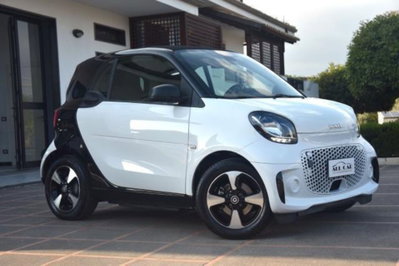 smart Fortwo EQ Passion Nightsky usata