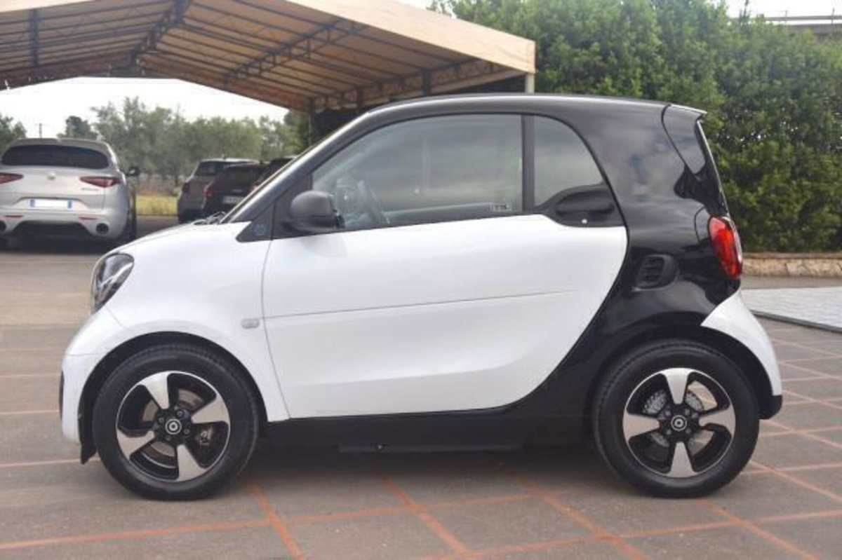 smart Fortwo EQ Passion Nightsky (4)