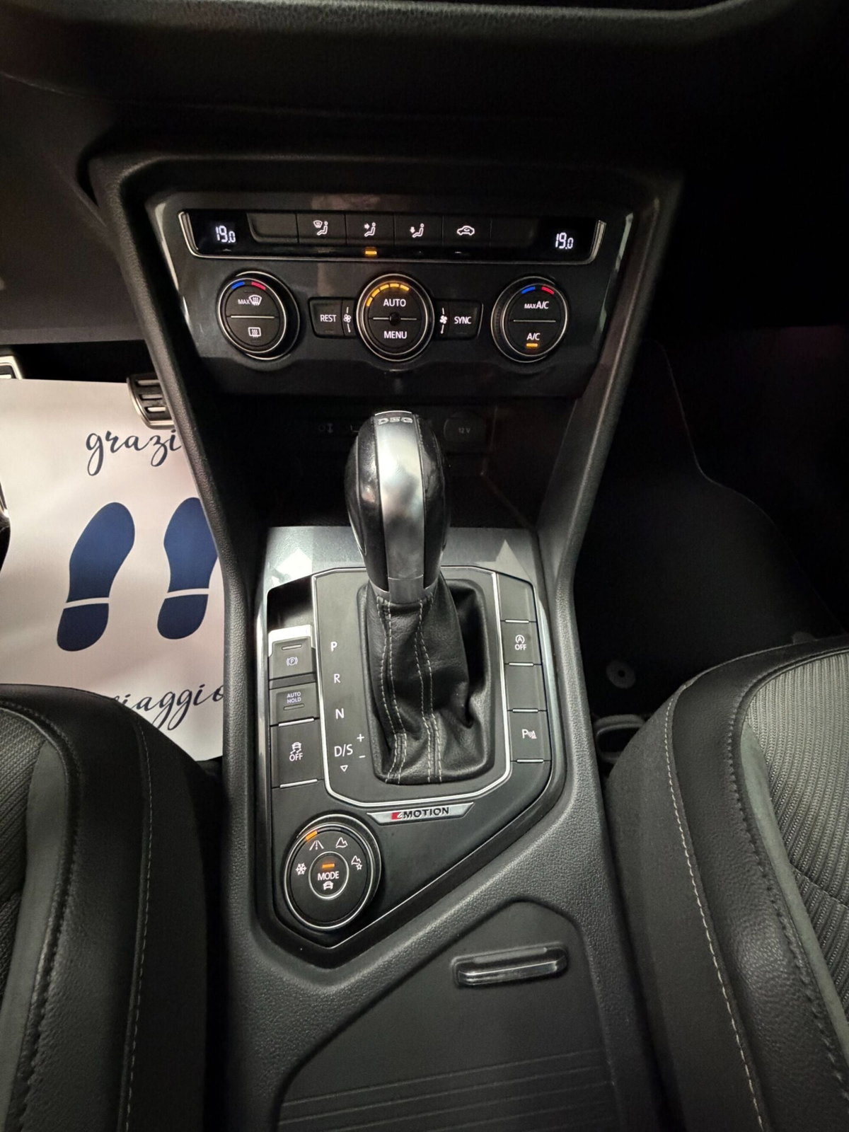 Volkswagen Tiguan 2.0 BiTDI SCR DSG 4MOTION Advanced R-Line BMT (12)
