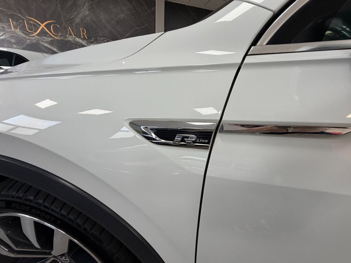 Volkswagen Tiguan 2.0 BiTDI SCR DSG 4MOTION Advanced R-Line BMT (7)