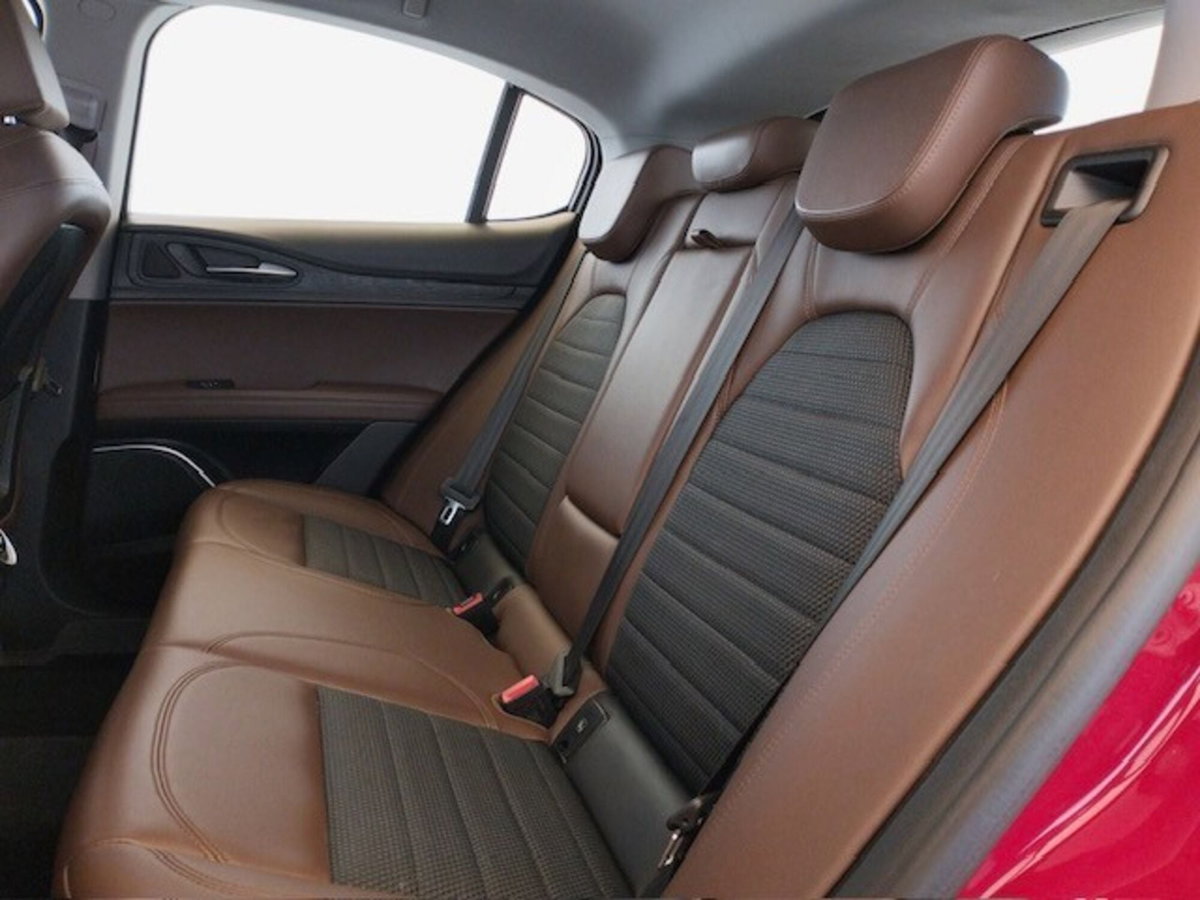 Alfa Romeo Stelvio Stelvio 2.2 Turbodiesel 190 CV AT8 Q4 Super Business (11)