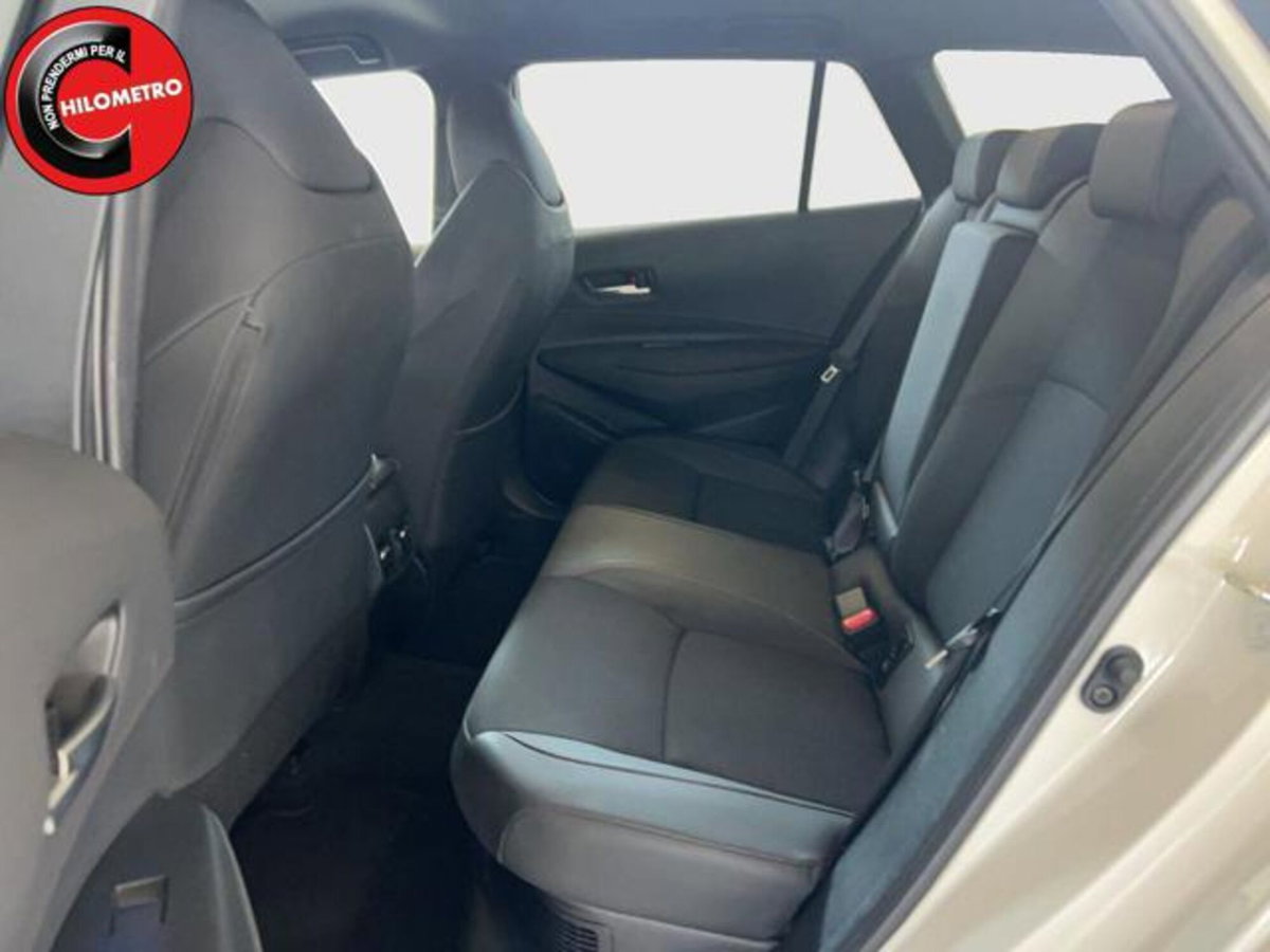 Toyota Corolla Touring Sports 2.0h GR Sport auto (13)