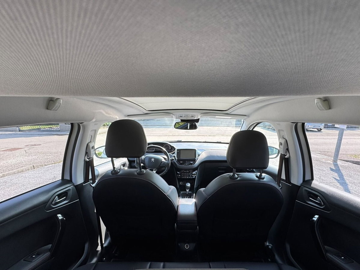 Peugeot 2008 Turbo 110 S&S GT Line (10)