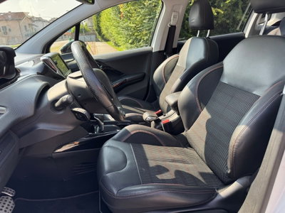 Peugeot 2008 Turbo 110 S&S GT Line (17)