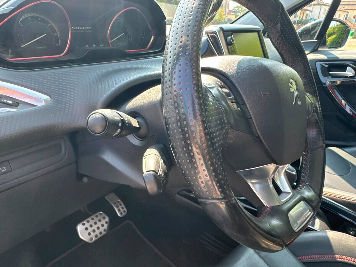 Peugeot 2008 Turbo 110 S&S GT Line (19)