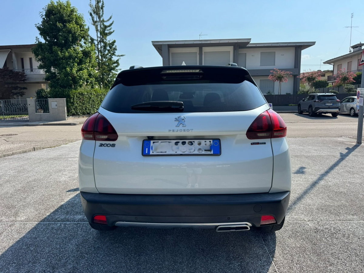 Peugeot 2008 Turbo 110 S&S GT Line (5)