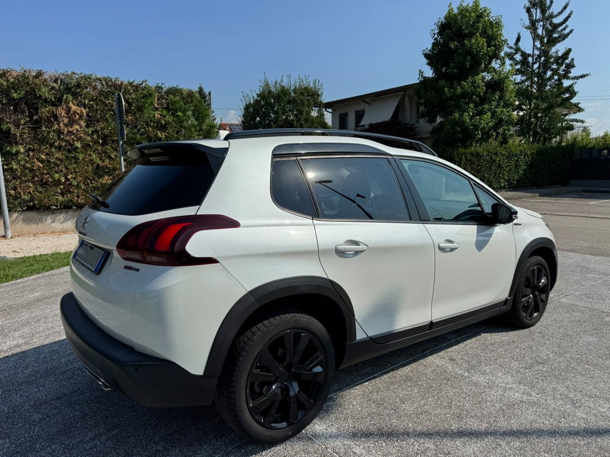 Peugeot 2008 Turbo 110 S&S GT Line (9)