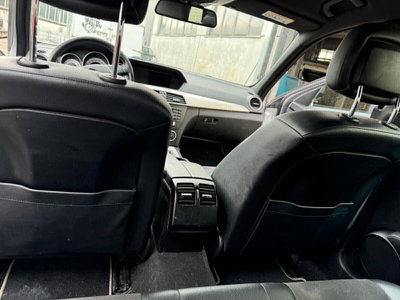 Mercedes-Benz Classe C Station Wagon 200 CDI Avantgarde (6)