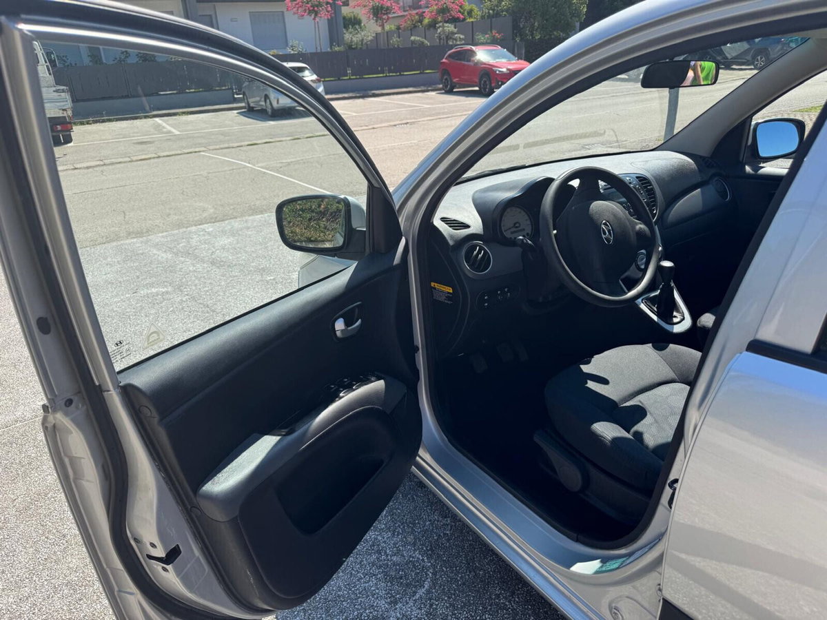 Hyundai i10 1.1 12V Active (11)