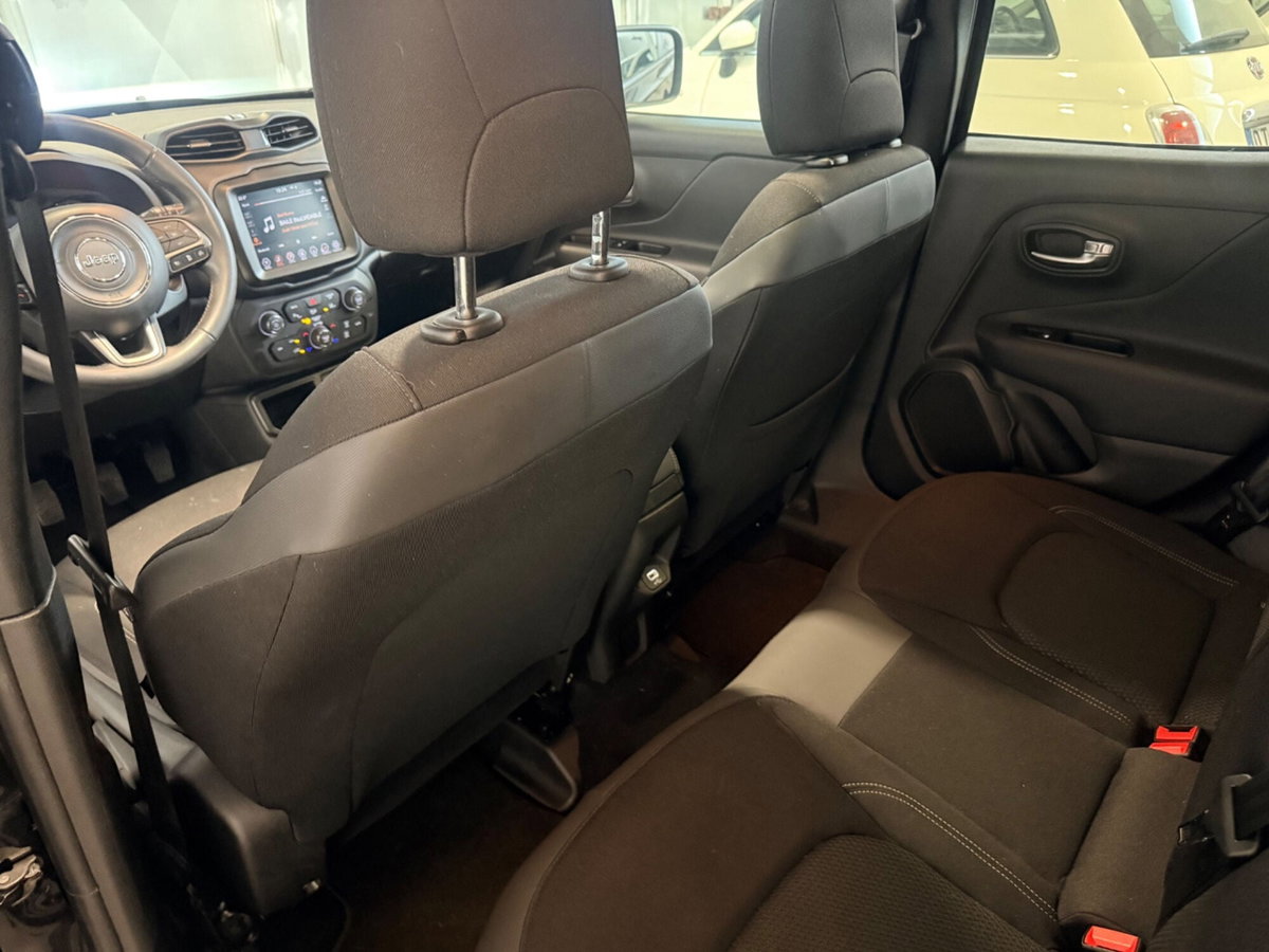 Jeep Renegade 1.6 Mjt 130 CV S (14)