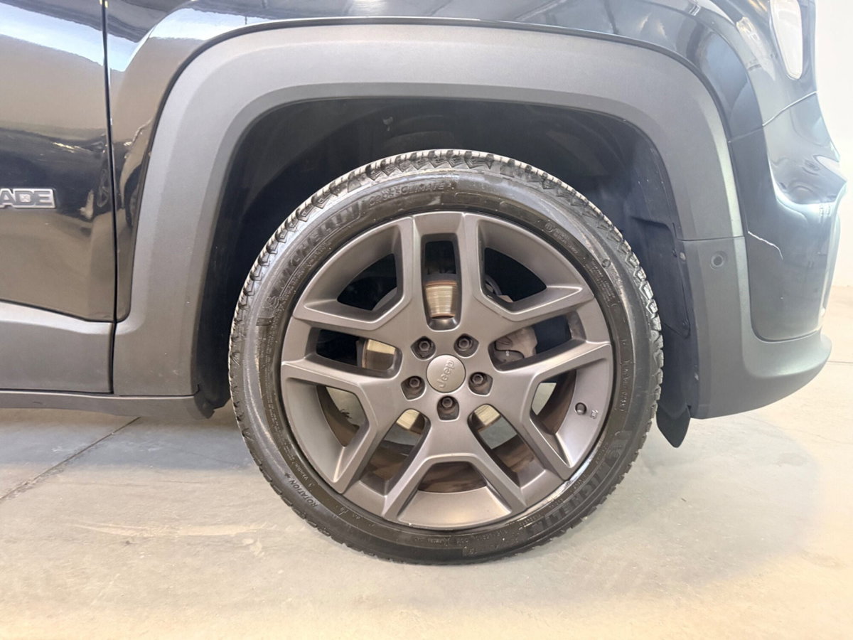 Jeep Renegade 1.6 Mjt 130 CV S (8)