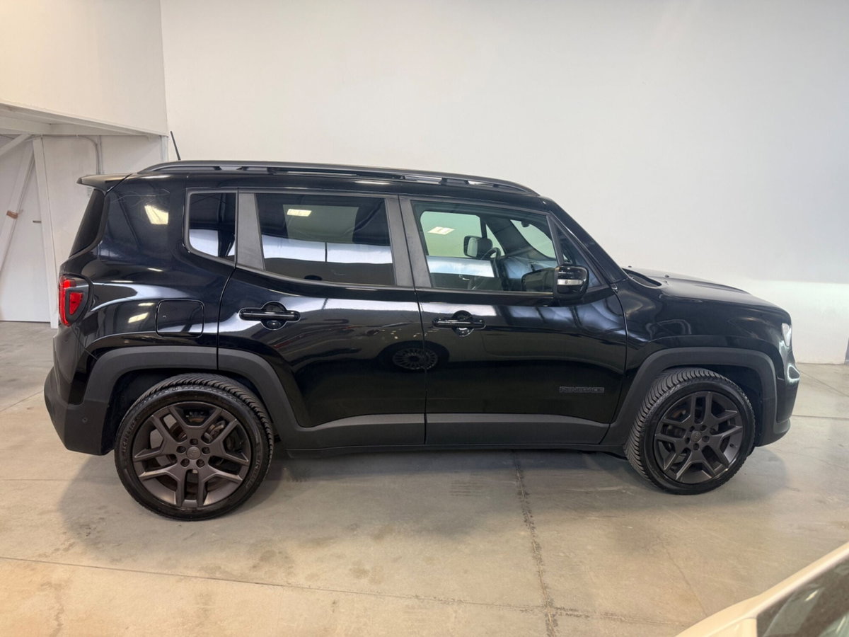 Jeep Renegade 1.6 Mjt 130 CV S (9)