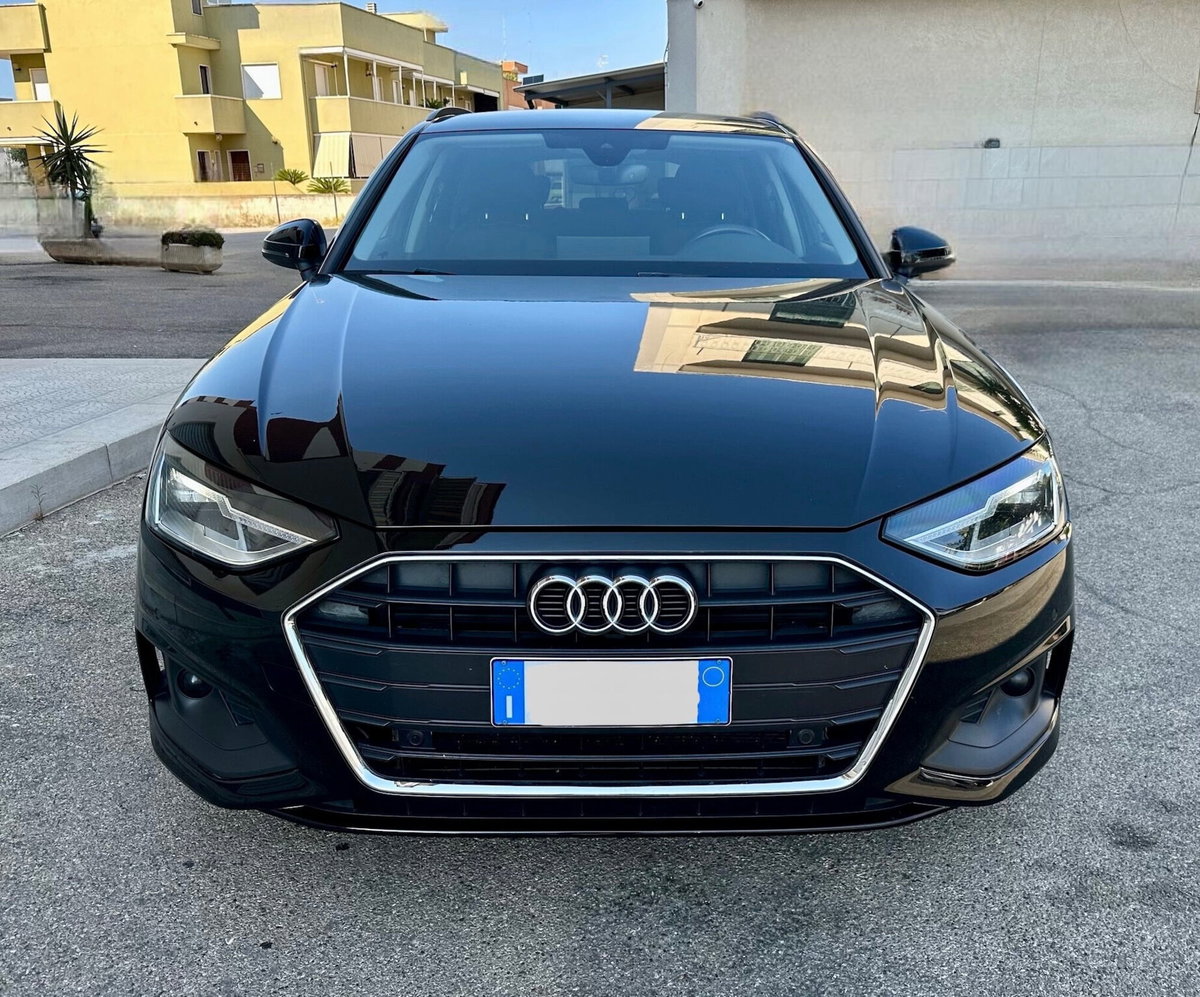 Audi A4 Avant 35 TDI/163 CV S tronic Business Advanced (2)