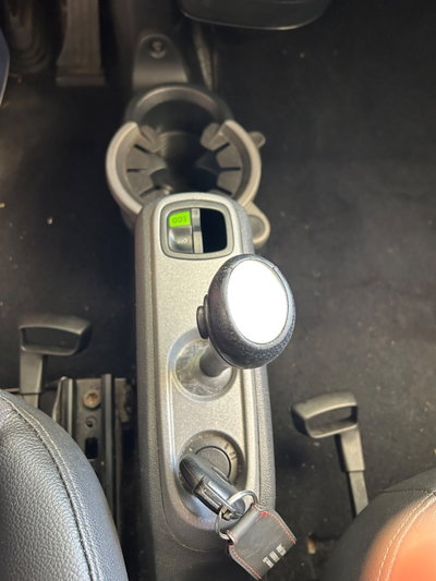 smart Fortwo 1000 52 kW MHD coupé pulse (6)