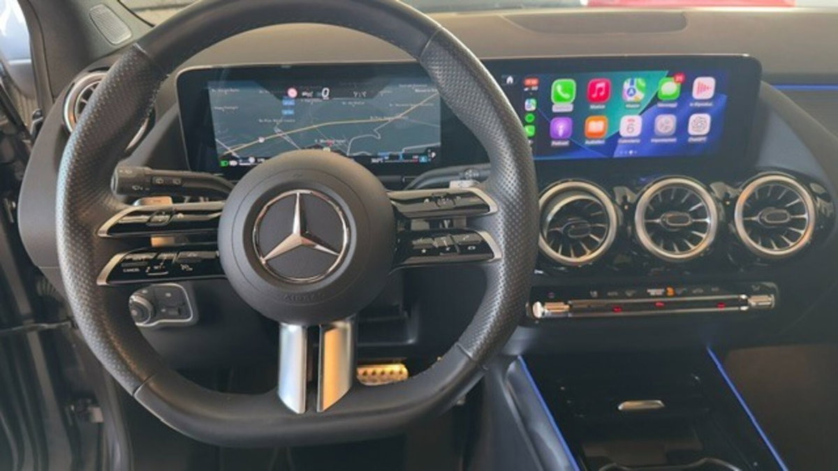 Mercedes-Benz Classe B 200 d AMG Line Premium Plus auto (15)