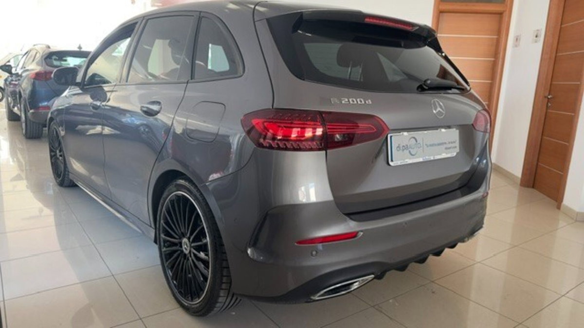 Mercedes-Benz Classe B 200 d AMG Line Premium Plus auto (8)
