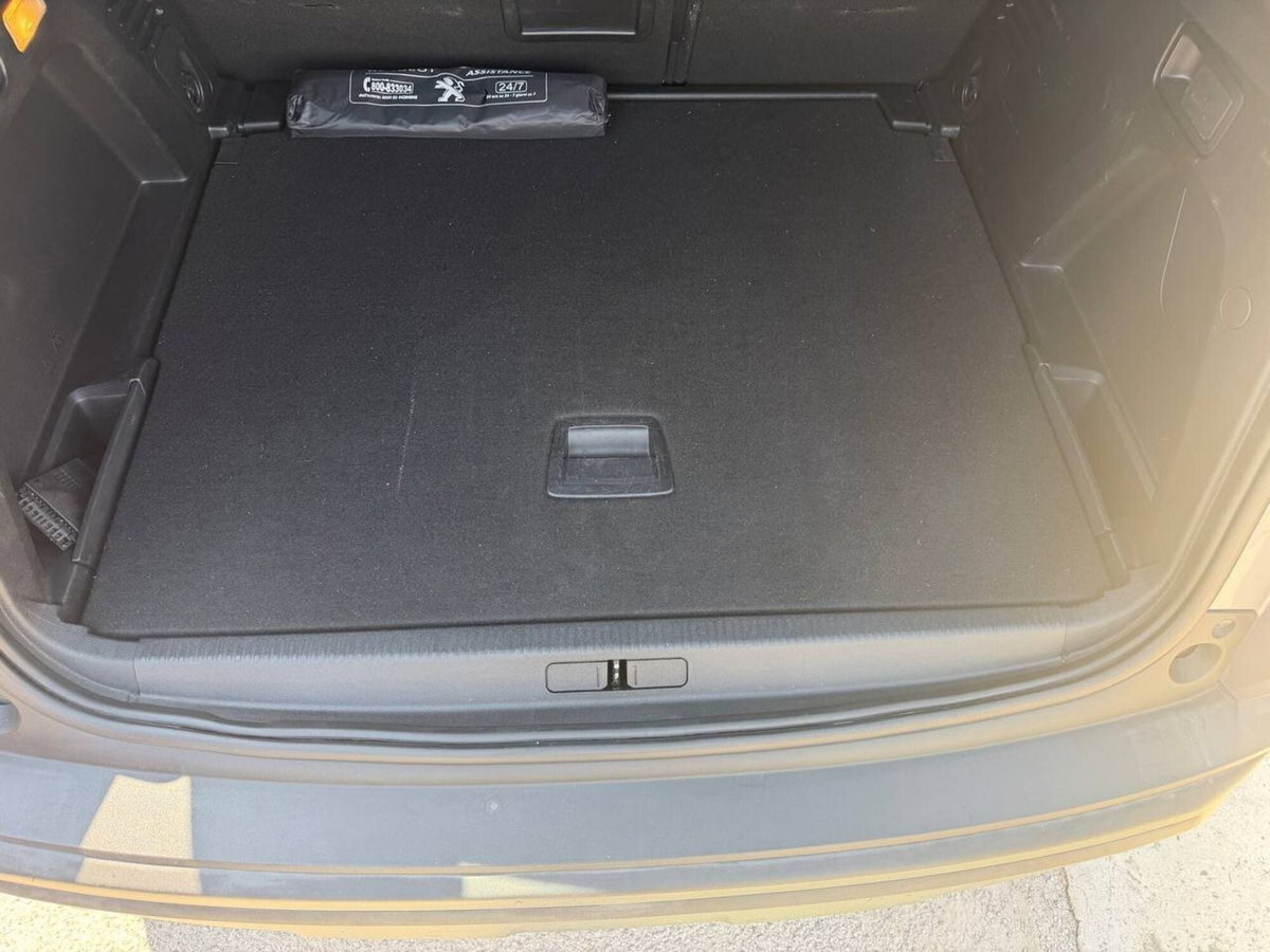 Peugeot 3008 BlueHDi 130 S&S EAT8 Crossway (11)