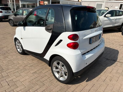 smart Fortwo 1000 52 kW MHD coupé passion (3)