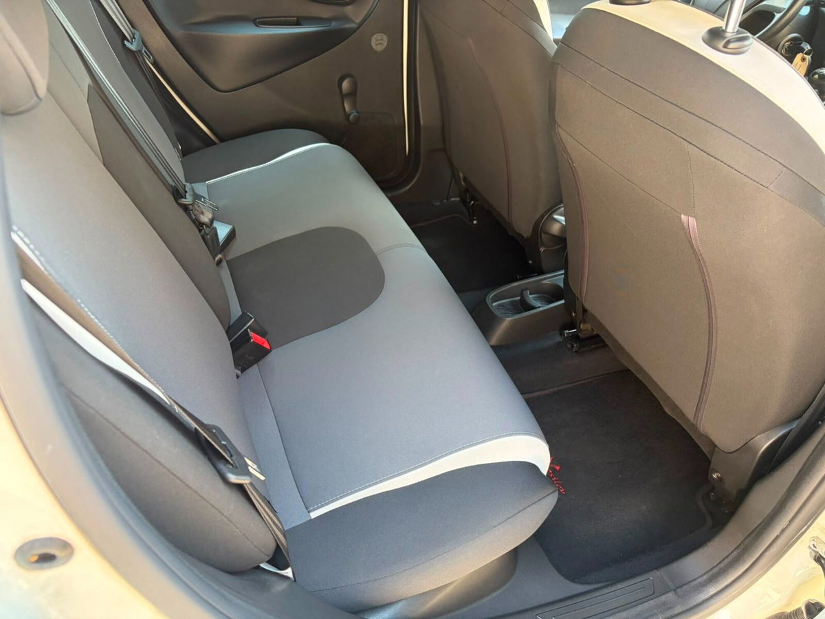 Lancia Ypsilon 1.2 69 CV 5 porte Elefantino (12)