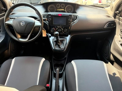 Lancia Ypsilon 1.2 69 CV 5 porte Elefantino (13)