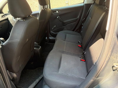 Peugeot 208 82 5 porte Active (8)