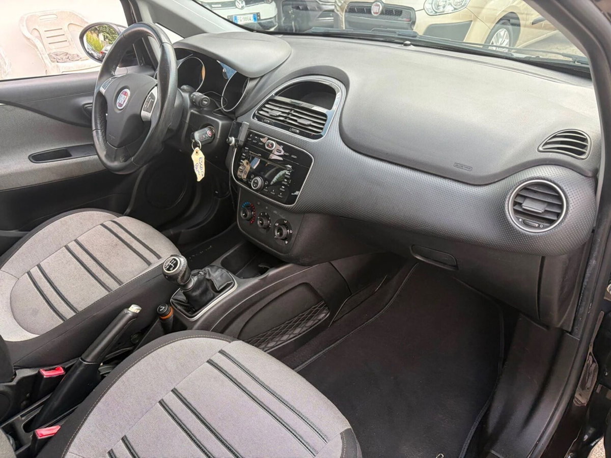 Fiat Punto Evo 1.2 5 porte S&S Dynamic (11)