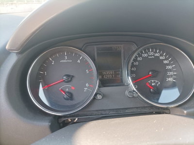 Nissan Qashqai 1.5 dCi DPF n-tec (9)
