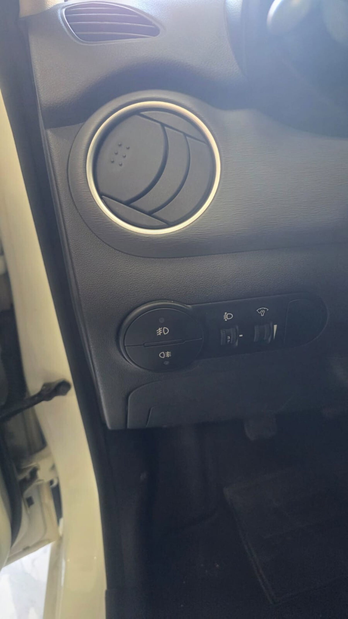 Hyundai i10 1.1 12V BlueDrive GPL Sound Edition (16)