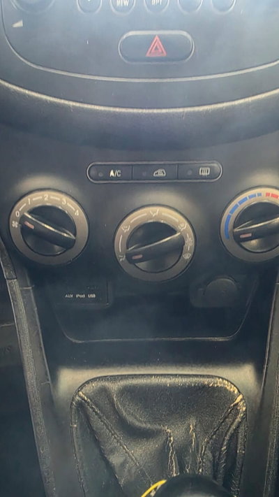 Hyundai i10 1.1 12V BlueDrive GPL Sound Edition (18)