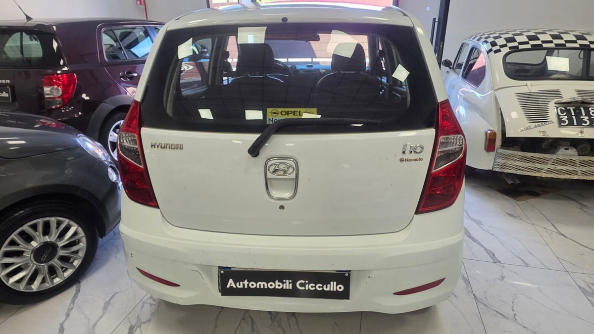Hyundai i10 1.1 12V BlueDrive GPL Sound Edition (6)
