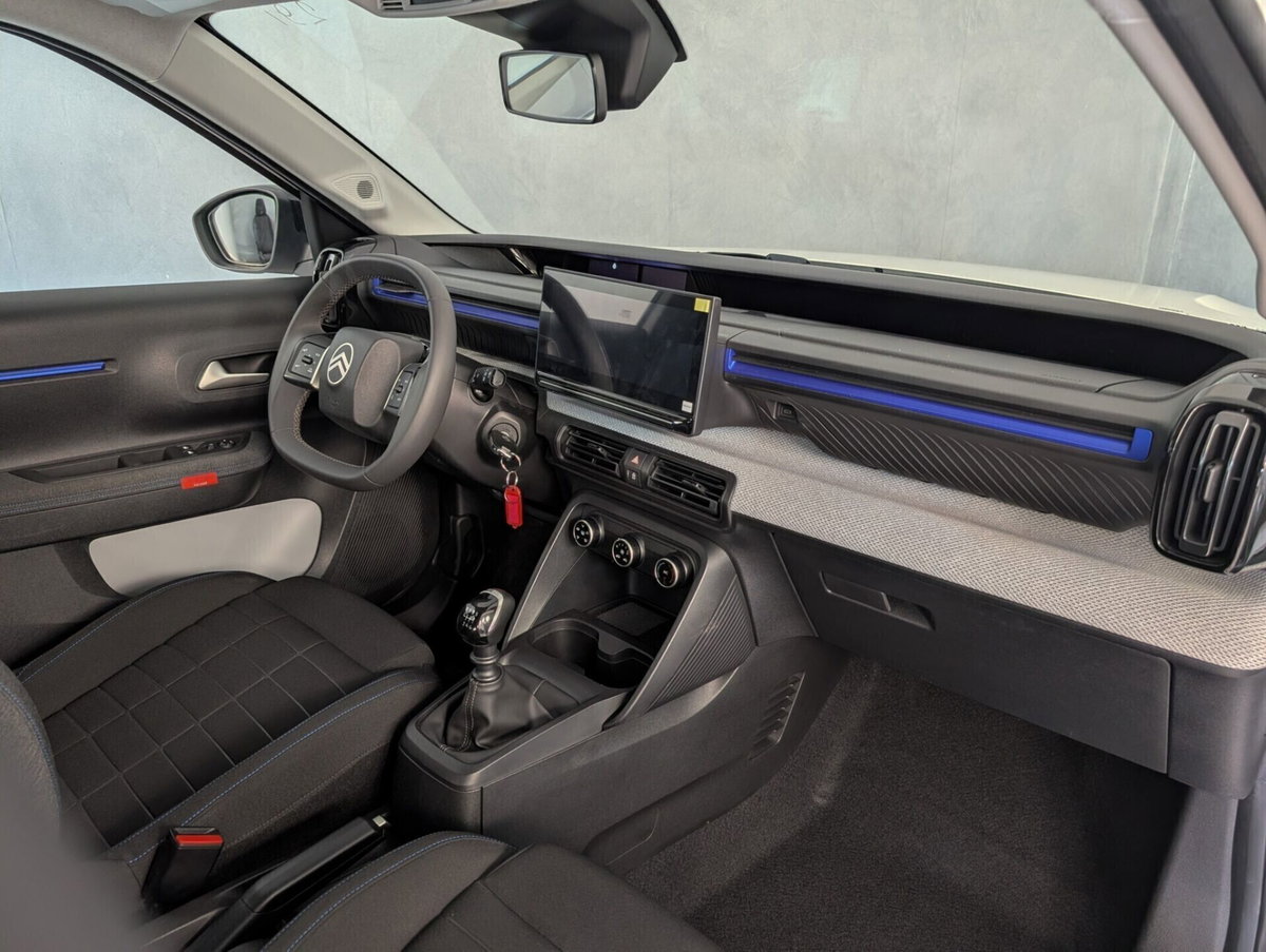 Citroen C3 1.2 puretech turbo You 100cv s&s (8)