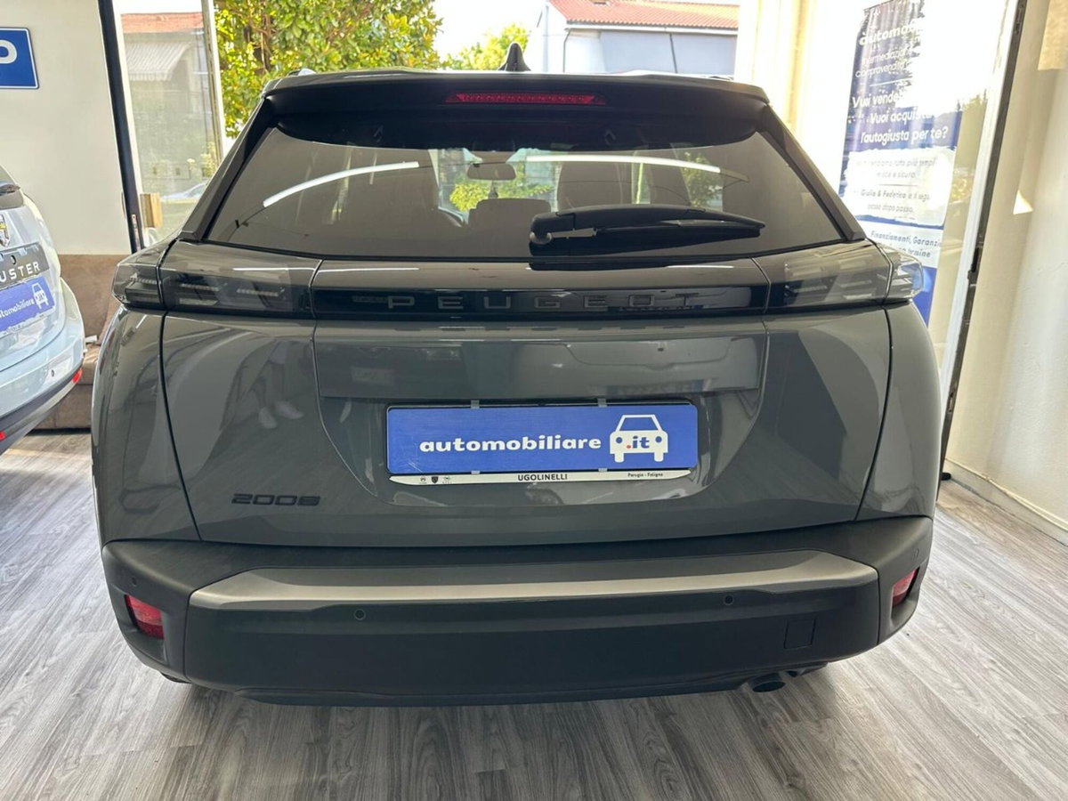 Peugeot 2008 1.2 puretech Allure s&s 100cv (4)