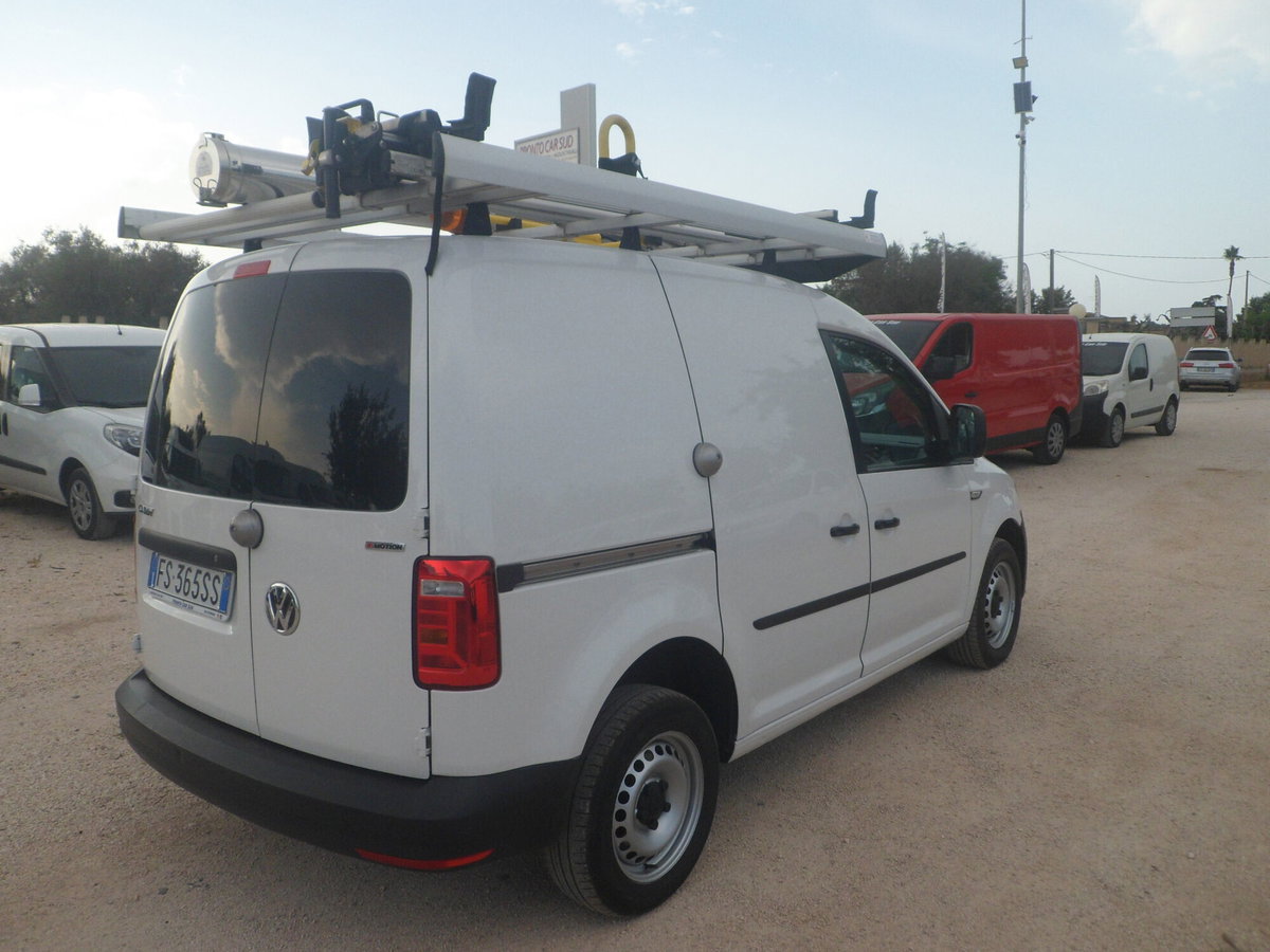 Volkswagen Veicoli Commerciali Caddy 2.0 TDI 122 CV 4Motion Furgone (4)