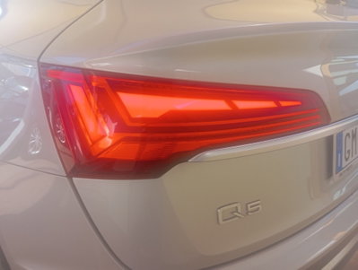 Audi Q5 40 TDI 204 CV quattro S tronic (9)