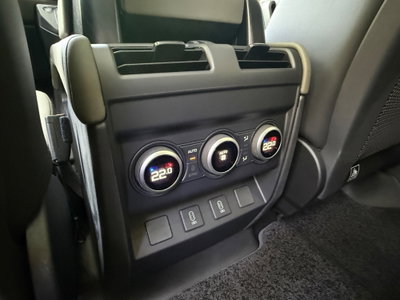 Land Rover Defender 110 3.0d i6 mhev X-Dynamic SE awd 250cv auto (10)