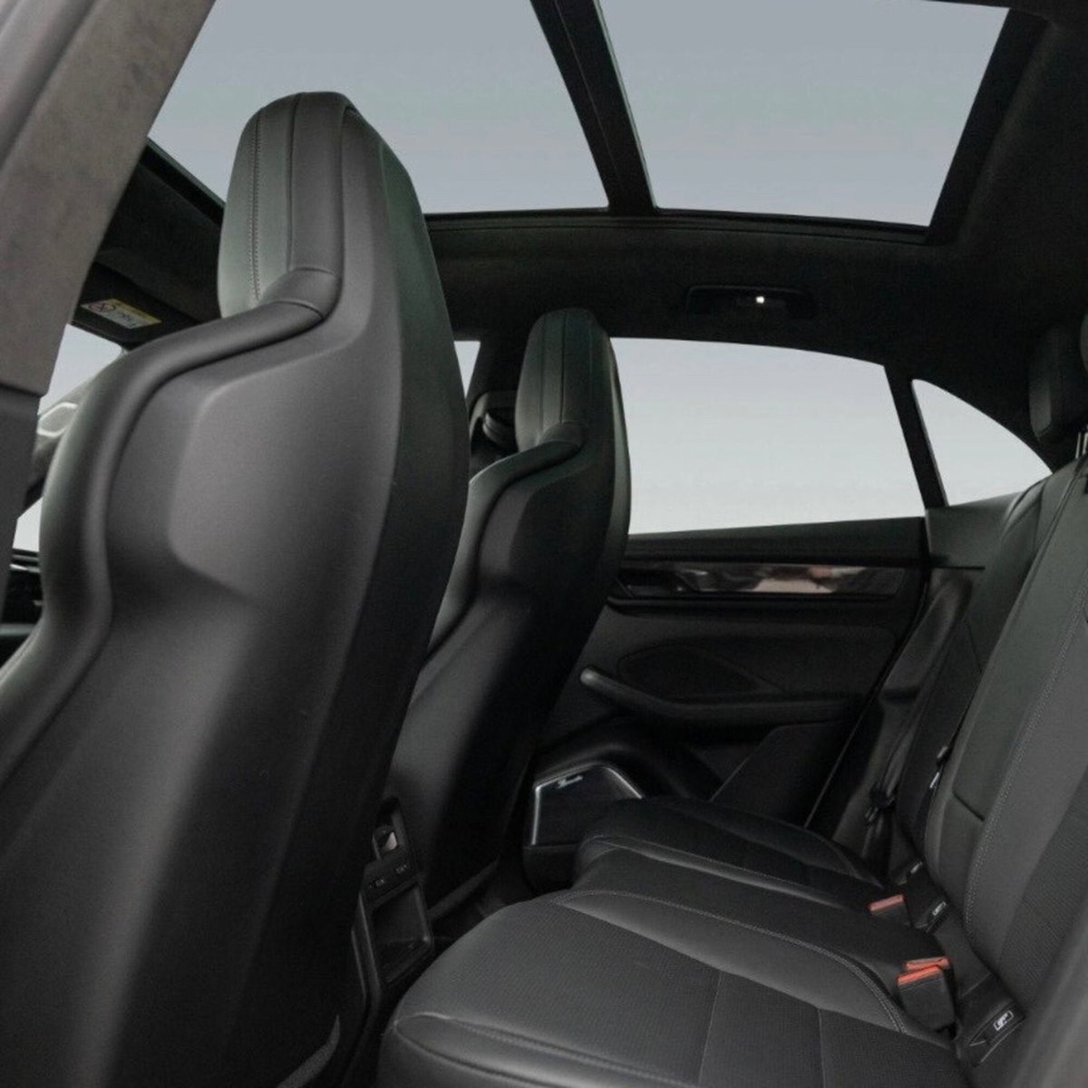 Porsche Macan Turbo (9)